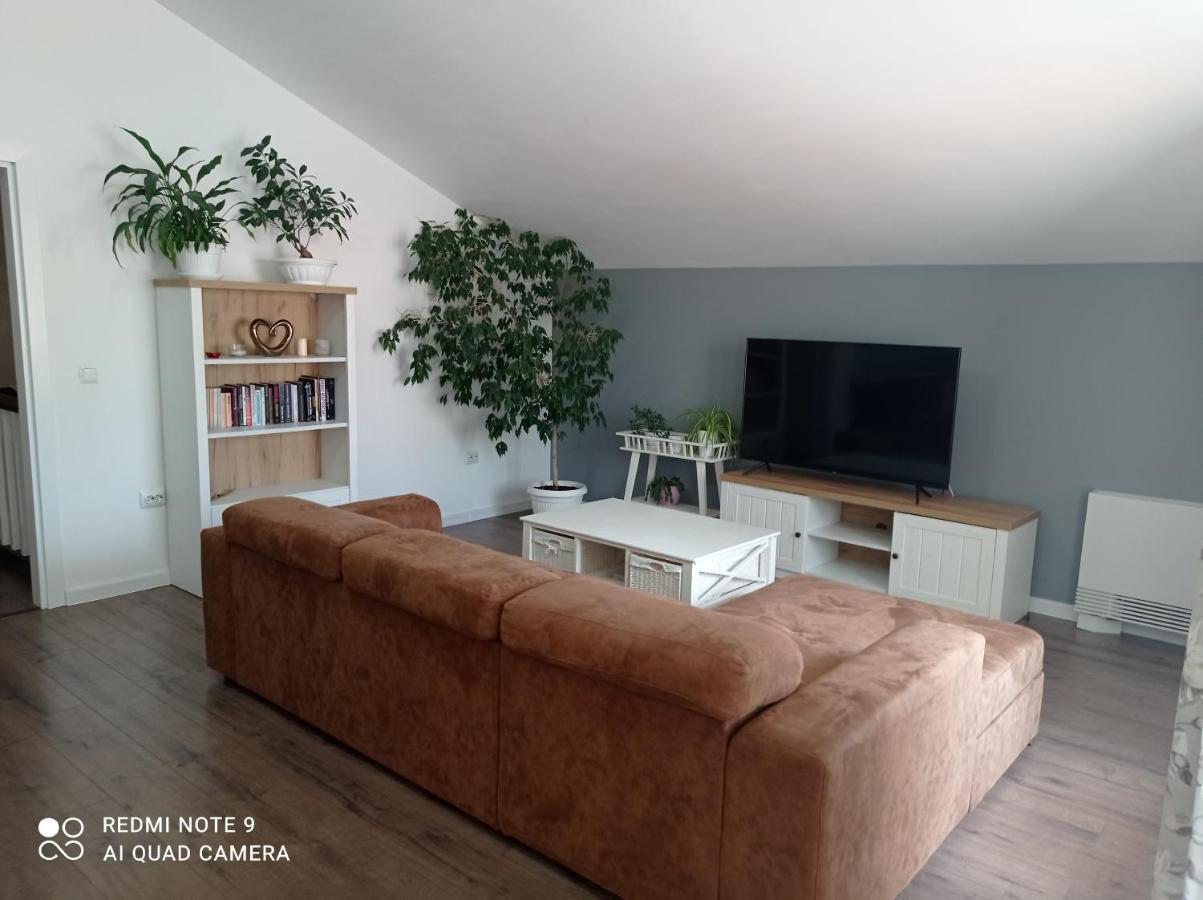 Уютна Къща Apartment Sliven Luaran gambar